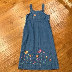 Vintage The Quacker Factory flower embroidered denim dress